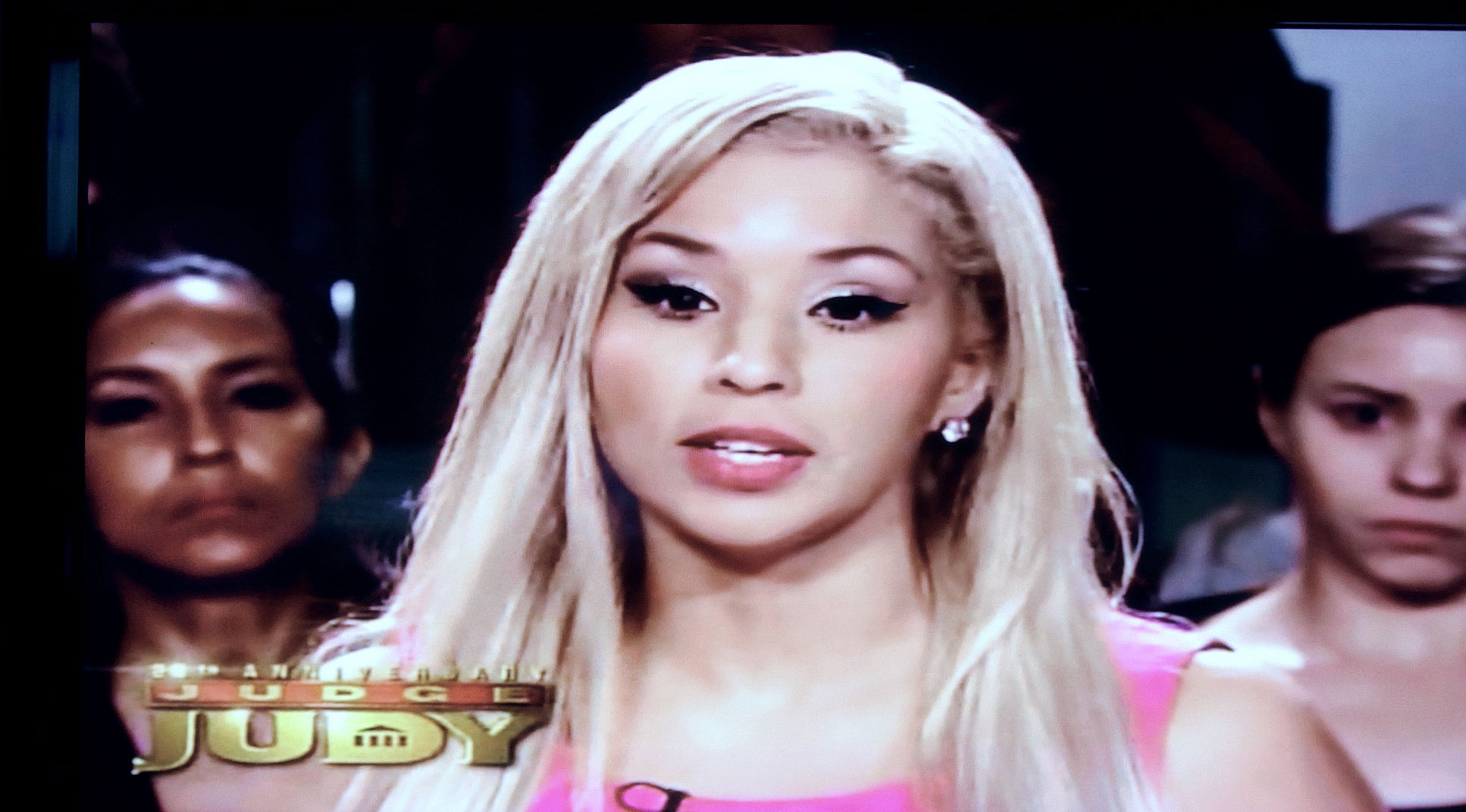 Victoria sisters sue each other on 'Judge Judy'